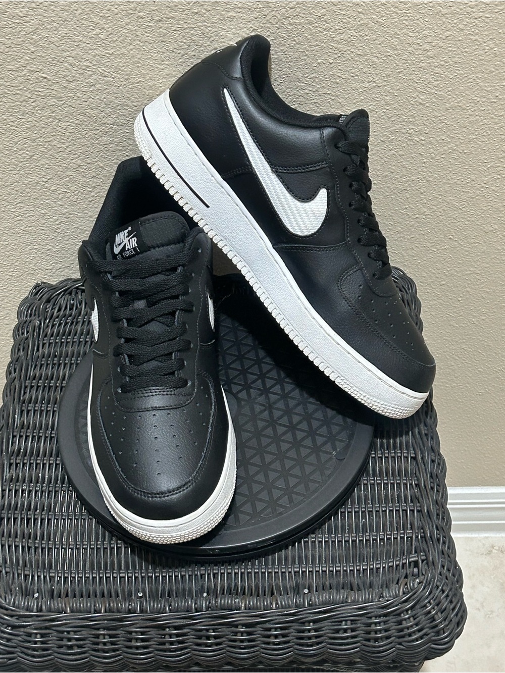 Size 12 Nike Air Force 1 ‘07 LV8 ‘Cut Out Swoosh - Black White CZ7377-001